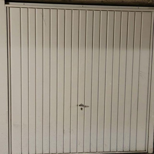  Annonces SURESNES : Garage / Parking | PARIS (75018) | 12 m2 | 117 &euro; 
