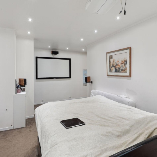 Annonces SURESNES : Appartement | PARIS (75016) | 136 m2 | 1 149 000 &euro; 