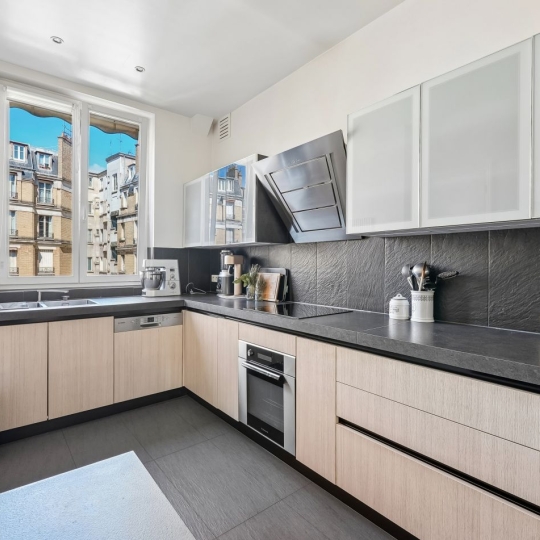  Annonces SURESNES : Appartement | NEUILLY-SUR-SEINE (92200) | 201 m2 | 2 640 000 &euro; 