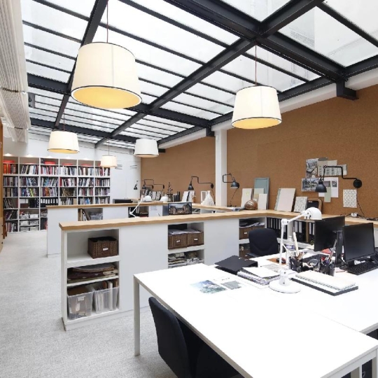  Annonces SURESNES : Local / Bureau | PARIS (75011) | 153 m2 | 1 989 620 &euro; 