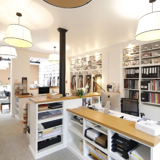  Annonces SURESNES : Local / Bureau | PARIS (75011) | 153 m2 | 1 989 620 &euro; 
