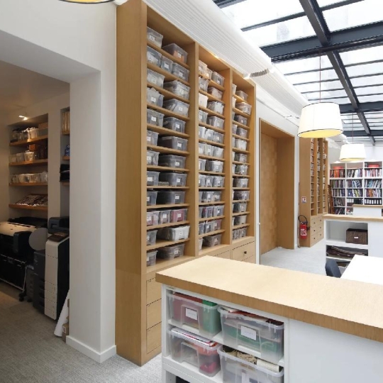  Annonces SURESNES : Local / Bureau | PARIS (75011) | 153 m2 | 1 989 620 &euro; 