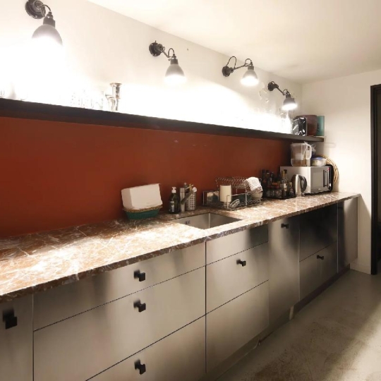  Annonces SURESNES : Local / Bureau | PARIS (75011) | 153 m2 | 1 989 620 &euro; 