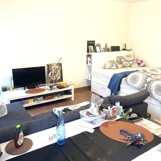  Annonces SURESNES : Appartement | ISSY-LES-MOULINEAUX (92130) | 31 m2 | 1 077 &euro; 