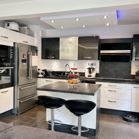  Annonces SURESNES : Appartement | BEZONS (95870) | 94 m2 | 395 000 &euro; 
