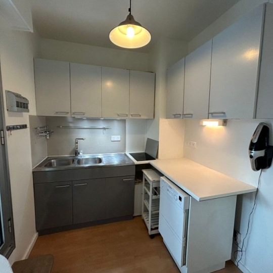  Annonces SURESNES : Appartement | PARIS (75014) | 42 m2 | 1 588 &euro; 