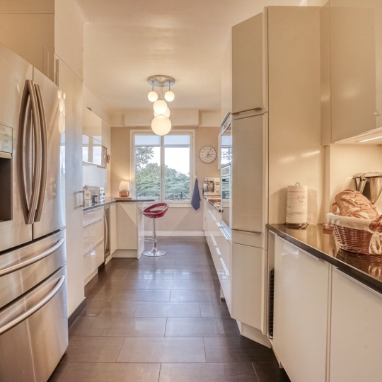  Annonces SURESNES : Appartement | VILLE-D'AVRAY (92410) | 188 m2 | 5 060 &euro; 