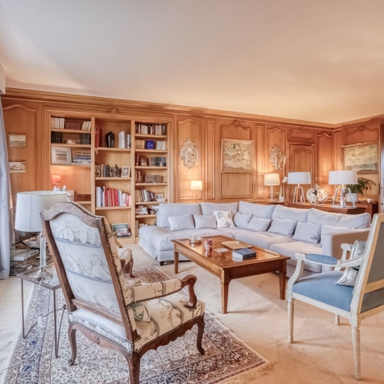  Annonces SURESNES : Appartement | VILLE-D'AVRAY (92410) | 188 m2 | 5 060 &euro; 
