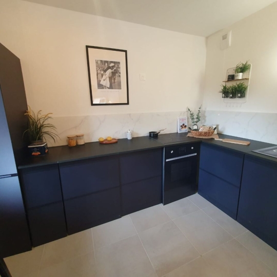  Annonces SURESNES : Appartement | IVRY-SUR-SEINE (94200) | 66 m2 | 394 000 &euro; 