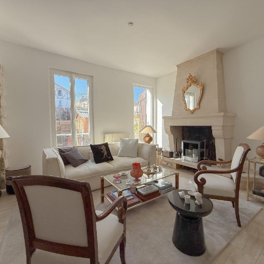  Annonces SURESNES : Maison / Villa | SAINT-CLOUD (92210) | 97 m2 | 875 000 &euro; 
