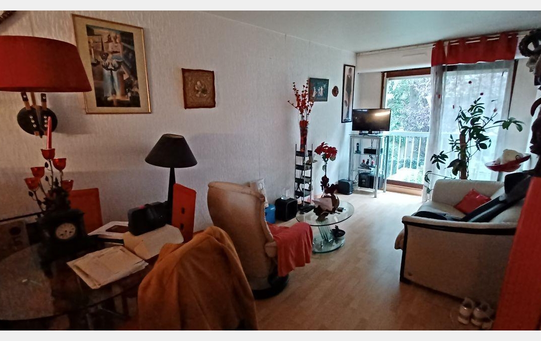 Annonces SURESNES : Appartement | PARIS (75018) | 46 m2 | 340 200 &euro; 