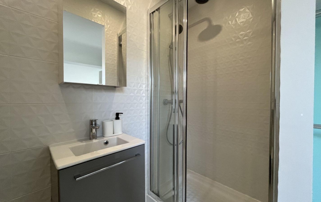 Annonces SURESNES : Maison / Villa | COLOMBES (92700) | 15 m2 | 700 &euro; 