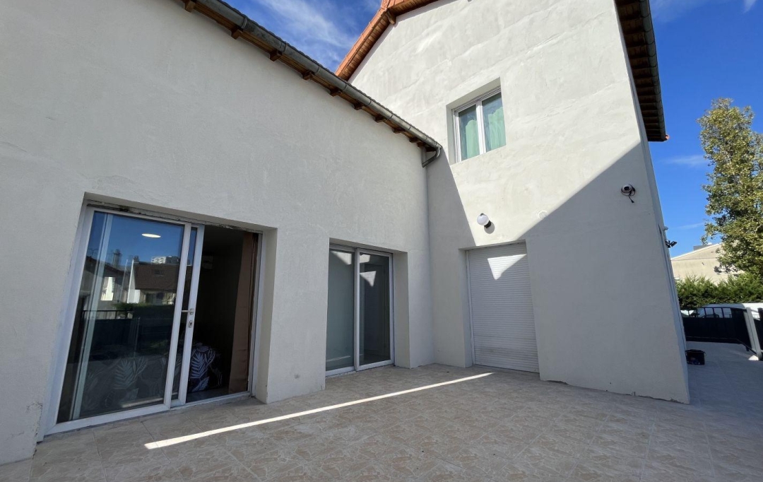 Annonces SURESNES : Maison / Villa | COLOMBES (92700) | 15 m2 | 700 &euro; 
