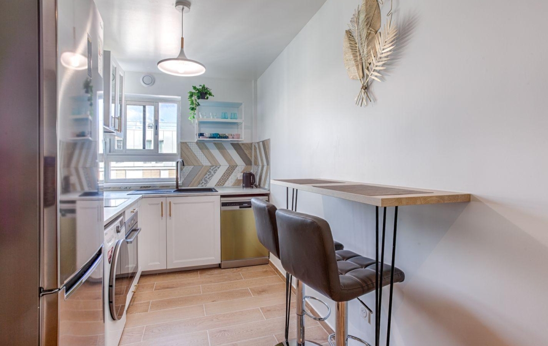 Annonces SURESNES : Appartement | VANVES (92170) | 10 m2 | 725 &euro; 