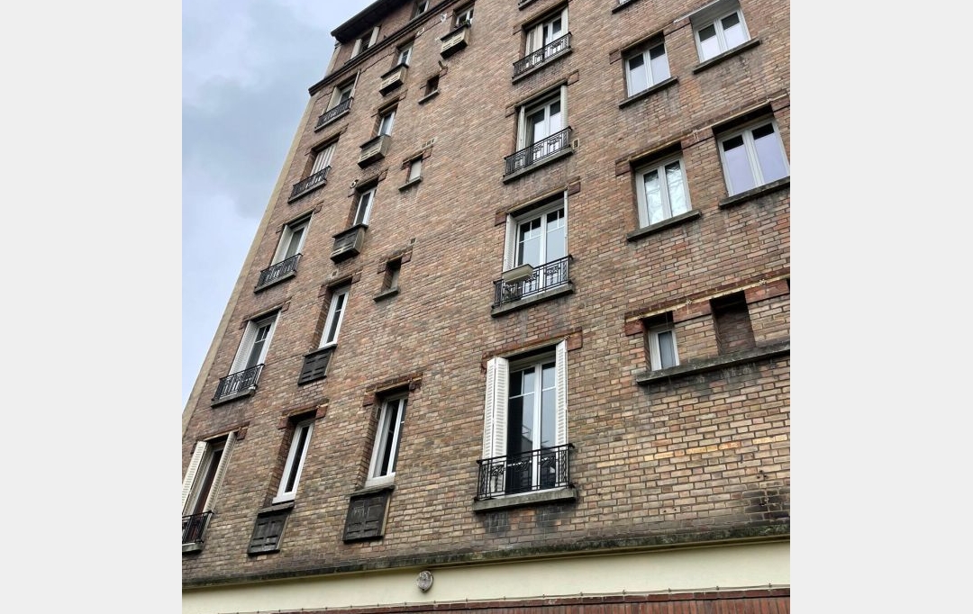 Annonces SURESNES : Appartement | LE KREMLIN-BICETRE (94270) | 20 m2 | 720 &euro; 