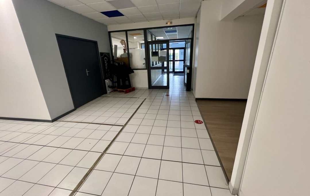 Annonces SURESNES : Local / Bureau | LES SORINIERES (44840) | 4 090 m2 | 2 995 000 &euro; 
