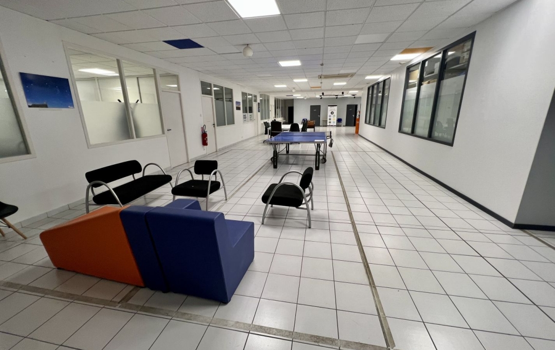 Annonces SURESNES : Local / Bureau | LES SORINIERES (44840) | 4 090 m2 | 2 995 000 &euro; 