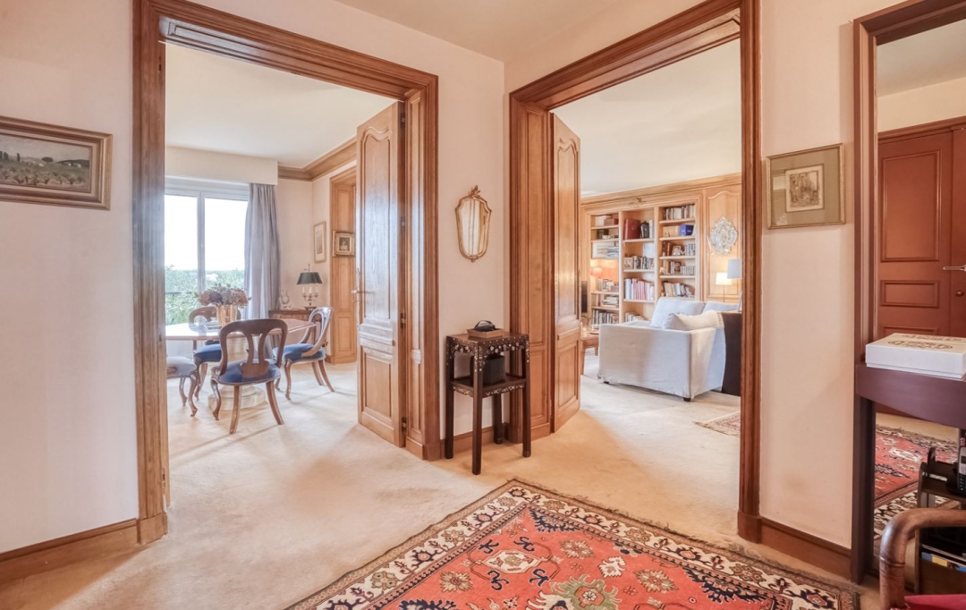 Annonces SURESNES : Appartement | VILLE-D'AVRAY (92410) | 188 m2 | 5 060 &euro; 