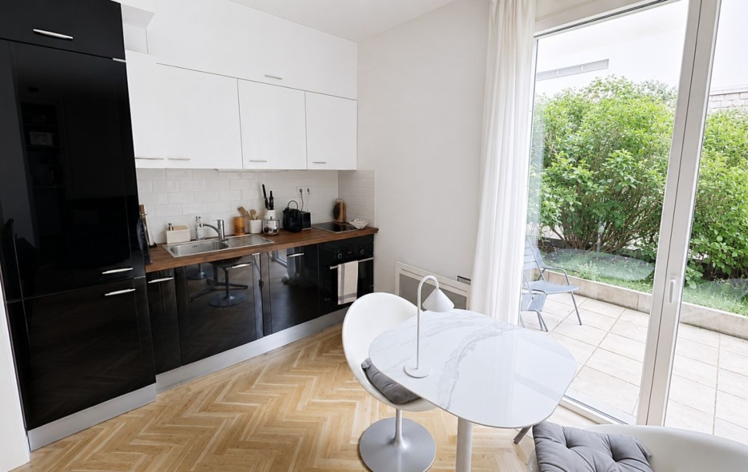 Annonces SURESNES : Appartement | PARIS (75015) | 31 m2 | 350 000 &euro; 