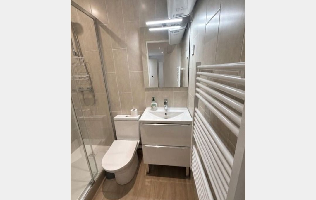 Annonces SURESNES : Local / Bureau | PARIS (75015) | 30 m2 | 260 000 &euro; 