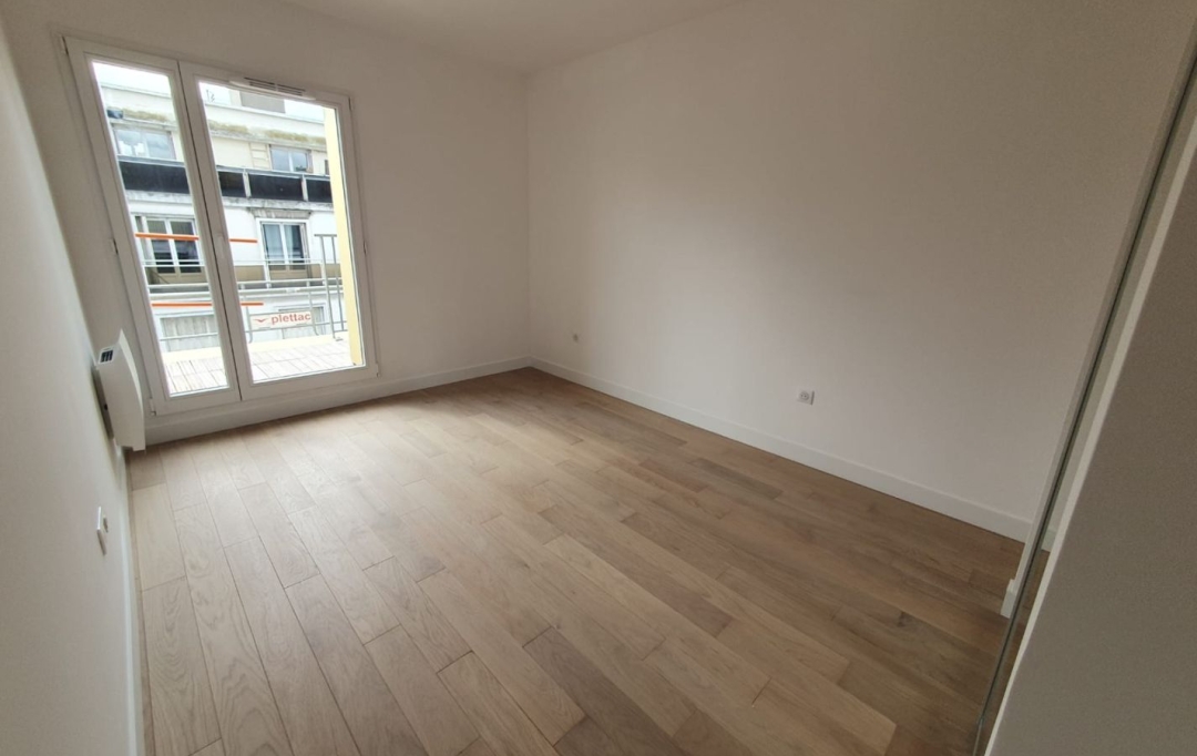 Annonces SURESNES : Appartement | PARIS (75018) | 64 m2 | 1 225 000 &euro; 