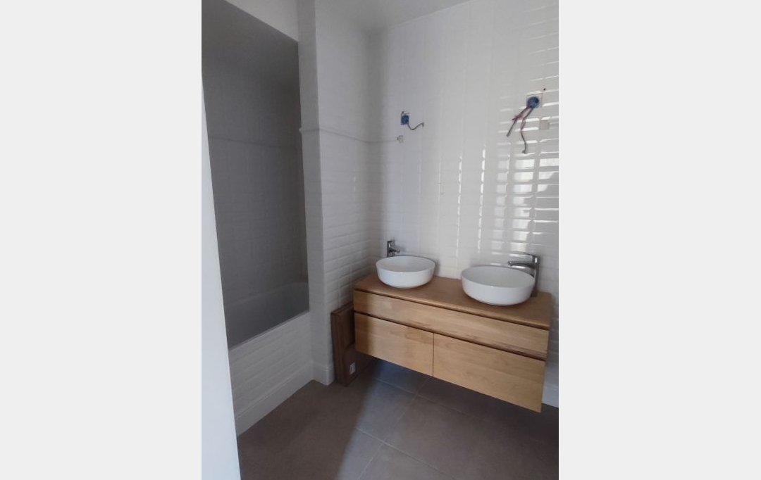 Annonces SURESNES : Appartement | PARIS (75019) | 52 m2 | 502 600 &euro; 