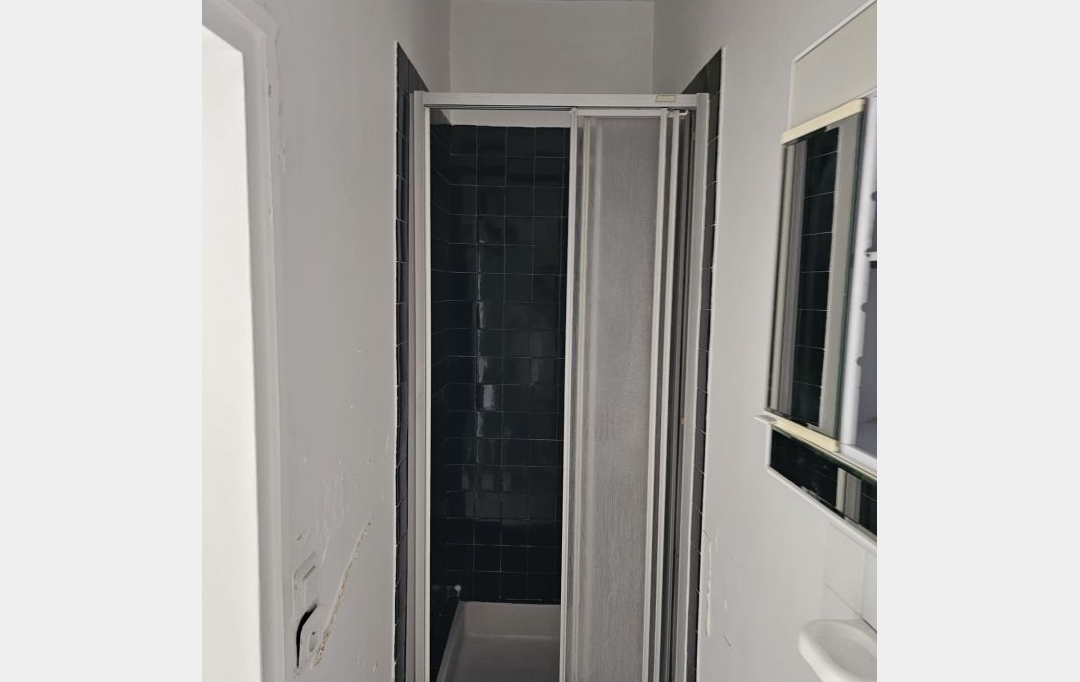 Annonces SURESNES : Maison / Villa | BAGNOLET (93170) | 42 m2 | 280 000 &euro; 