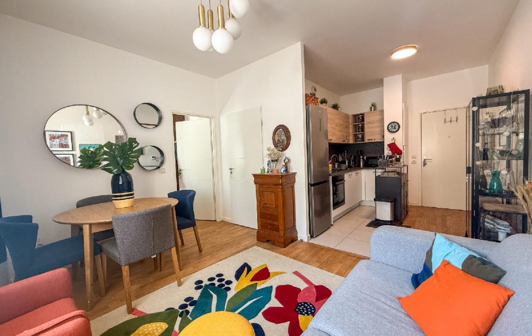 Annonces SURESNES : Appartement | RUEIL-MALMAISON (92500) | 38 m2 | 239 000 &euro; 