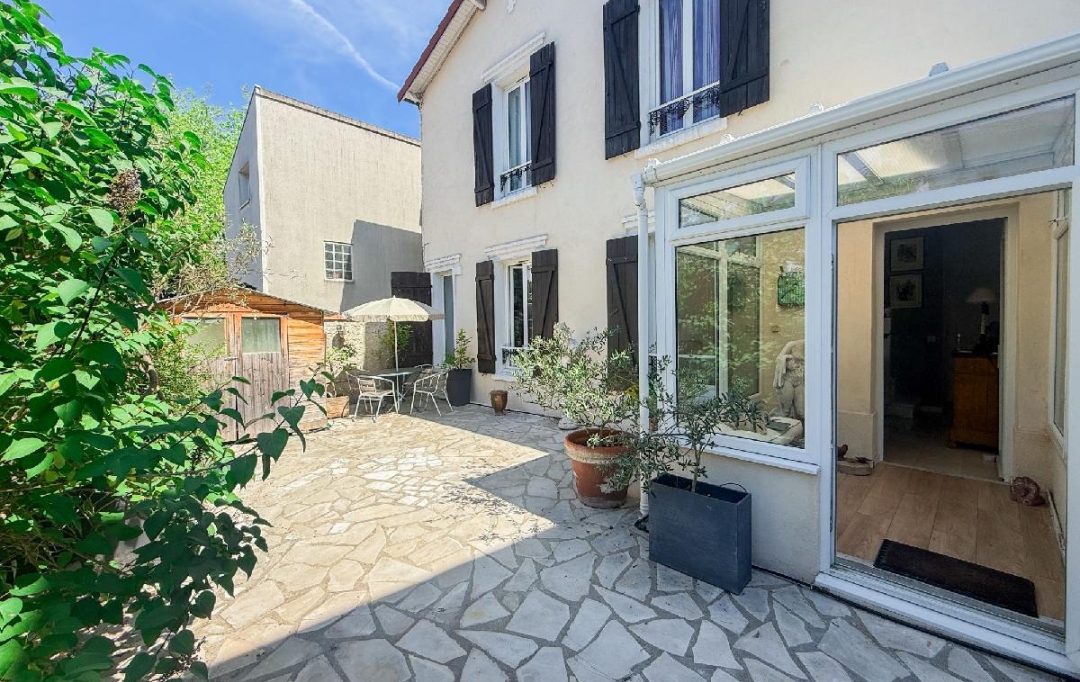 Annonces SURESNES : Maison / Villa | SAINT-CLOUD (92210) | 97 m2 | 875 000 &euro; 