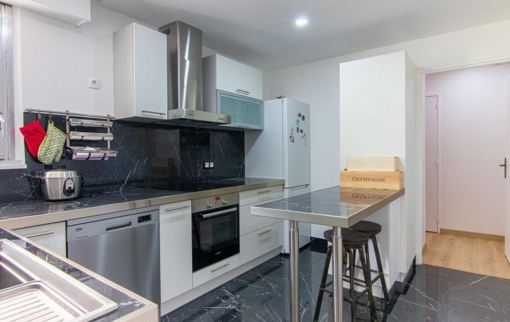 Annonces SURESNES : Appartement | COURBEVOIE (92400) | 77 m2 | 400 000 &euro; 